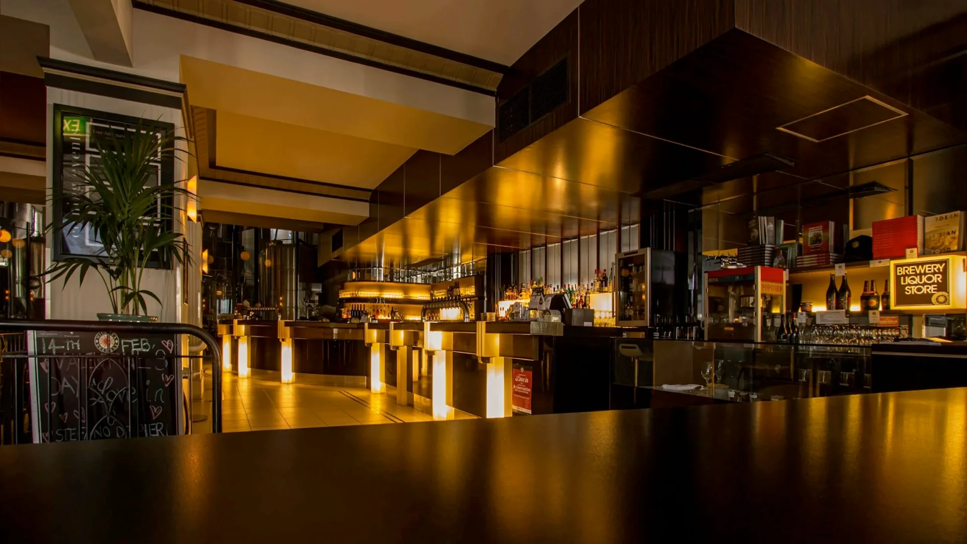 Rethot Lines Restaurant Interior Salalah